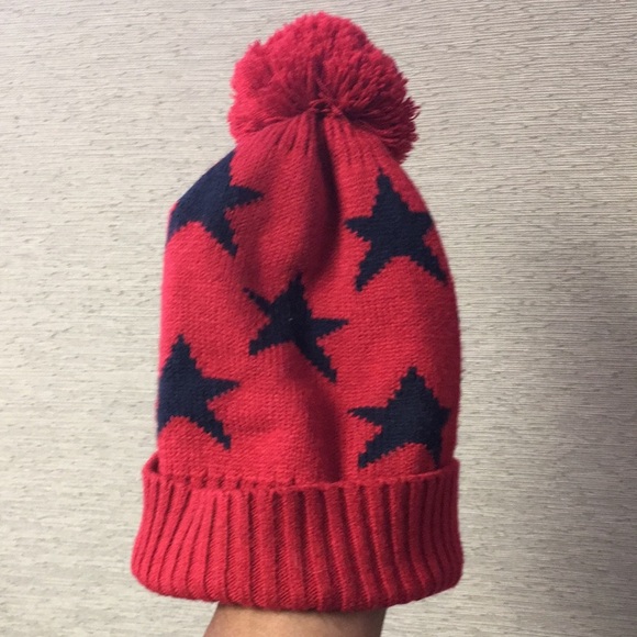 UNIQLO Kids Heattech Star PomPon Winter Hat: OS toddler - Picture 1 of 4